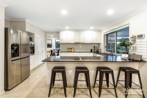 Property photo of 11 Arncliffe Close Carindale QLD 4152
