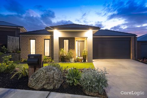 Property photo of 22 Silvertown Road Drouin VIC 3818