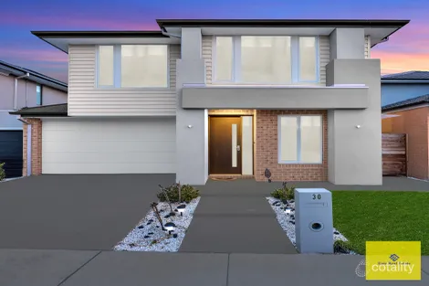 Property photo of 30 Spectrum Crescent Clyde North VIC 3978