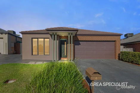 Property photo of 4 McGarvie Crescent Pakenham VIC 3810