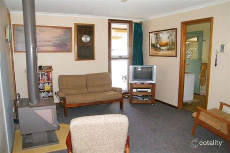 Property photo of 9 Main Street Haslam SA 5680