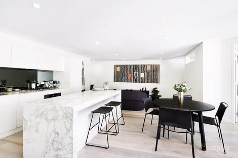 2/425-429 Bourke St, Surry Hills, NSW 2010