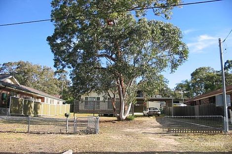 49 Warrina Ave, Summerland Point, NSW 2259