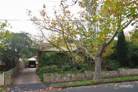 2 Heaton Ave, Elwood, VIC 3184