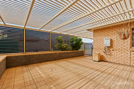 Property photo of 2 McDonald Court Risdon Park South SA 5540