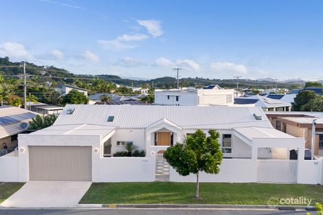 4 Curlew Cres, Burleigh Waters, QLD 4220