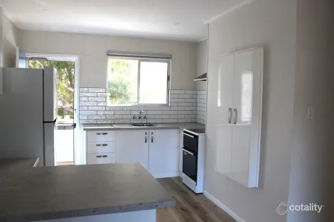 38 Rainbow Beach Rd, Rainbow Beach, QLD 4581