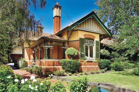 14 Royal Cres, Camberwell, VIC 3124