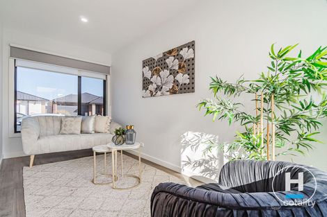 Property photo of 25 Flaubert Road Craigieburn VIC 3064