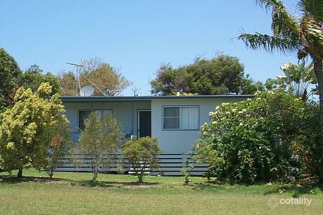 26 Wood St, Emu Park, QLD 4710