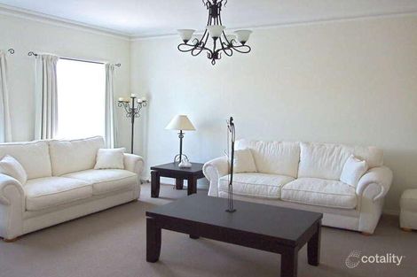 Property photo of 49 Hartland Circuit Pakenham VIC 3810