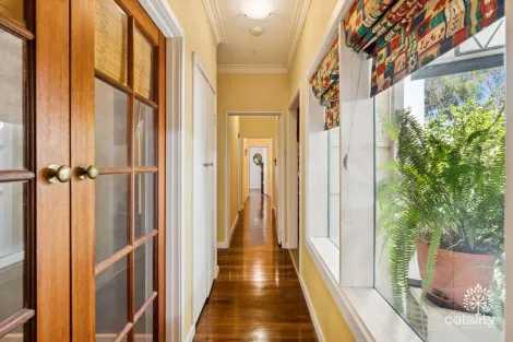 Property photo of 36B Traylen Road Kalamunda WA 6076