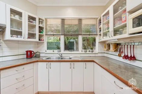 Property photo of 36B Traylen Road Kalamunda WA 6076