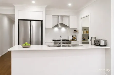 Property photo of 23 Eshal Crescent Wyndham Vale VIC 3024