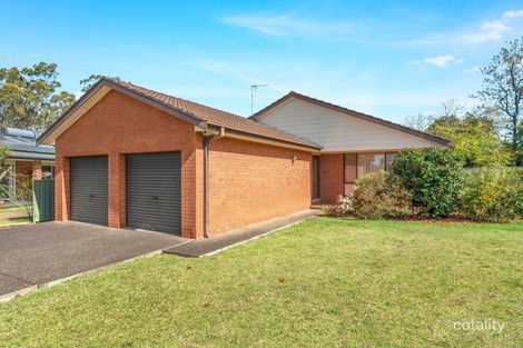 10 Helsinki Pde, Bomaderry, NSW 2541