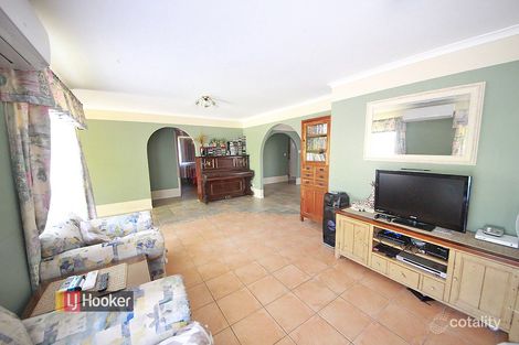 Property photo of 15 Poplar Place Kallangur QLD 4503