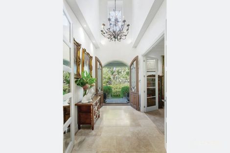 Property photo of 13 Canberra Road Toorak VIC 3142