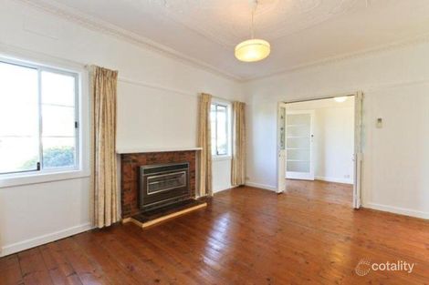 Property photo of 17 Maine Hey Crescent Springvale VIC 3171