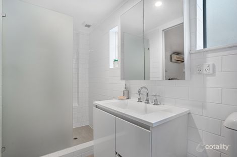 Property photo of 43 Boswell Terrace Wynnum QLD 4178