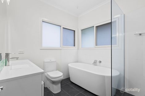 Property photo of 4 Warren Road Cheltenham VIC 3192