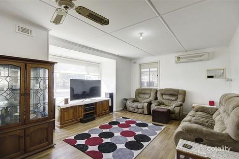 Property photo of 64 Swallow Crescent Norlane VIC 3214