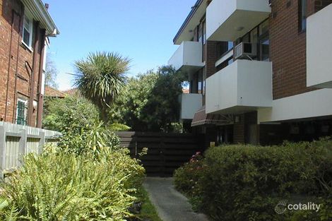 Property photo of 6/24 Loch Street St Kilda West VIC 3182