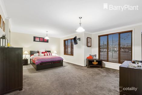 Property photo of 15 Swordgrass Avenue Tarneit VIC 3029