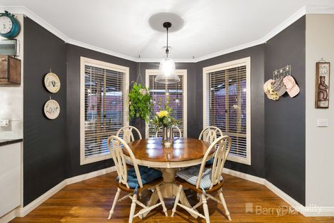 Property photo of 2 Summerhill Boulevard Drouin VIC 3818