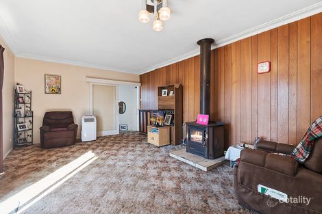 Property photo of 2 Mark Street Keilor East VIC 3033
