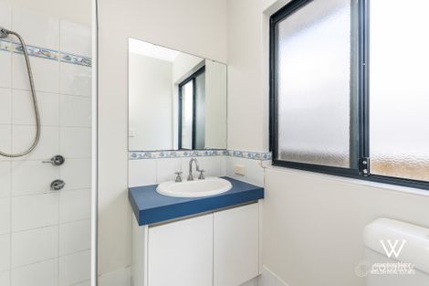Property photo of 5 Courtland Crescent Redcliffe WA 6104