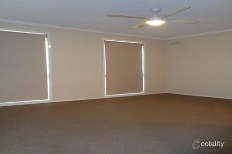 Property photo of 1/10 Cambridge Crescent Werribee VIC 3030