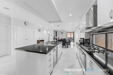 Property photo of 24 Paprika Parade Mickleham VIC 3064