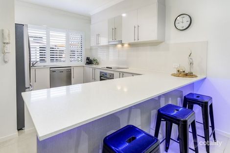 Property photo of 5/4 Kal-Ma-Kuta Drive Sandstone Point QLD 4511