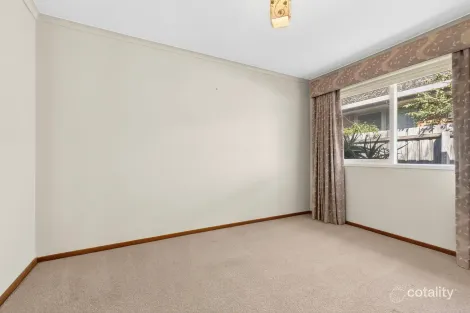 Property photo of 48 Smeaton Close Lara VIC 3212