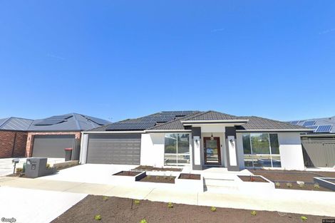 17 Grapestone Rd, Piara Waters, WA 6112