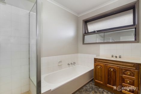 Property photo of 3/301 Rowan Street Golden Square VIC 3555