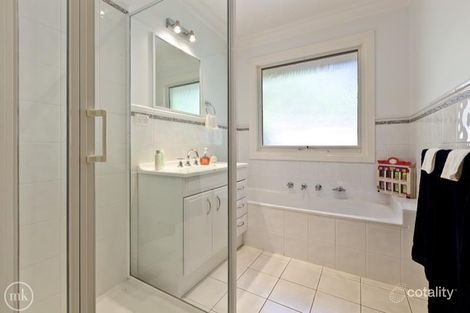 Property photo of 2/1228 Main Road Eltham VIC 3095