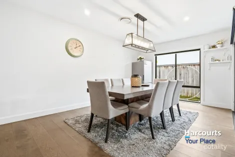 Property photo of 26 Burringoa Crescent Colebee NSW 2761