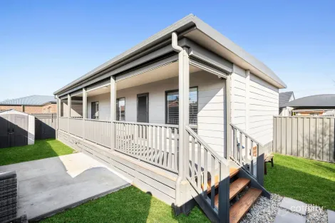 Property photo of 2/11 Saintfield Street Lara VIC 3212