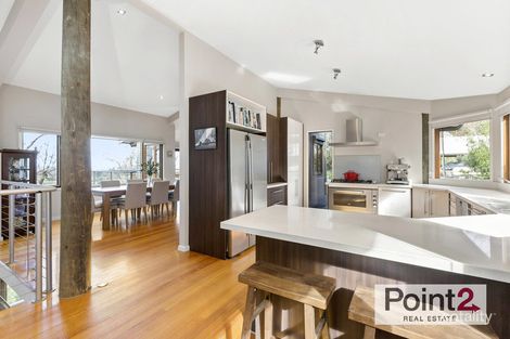 Property photo of 124 Banool Crescent Mount Eliza VIC 3930