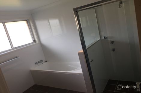 Property photo of 1 Featherwood Way Fletcher NSW 2287