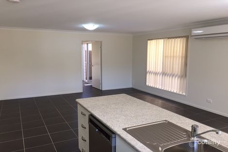 Property photo of 2/8 Reserve Road Cranley QLD 4350