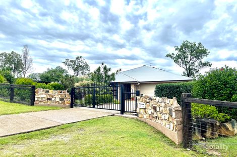 4 Meadow View Rd, Fernvale, QLD 4306