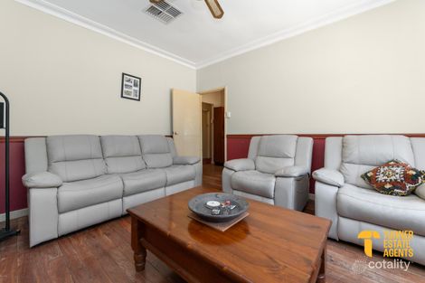 Property photo of 40 Ougden Way Medina WA 6167