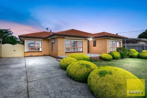 8 EDWARD ST, DEER PARK, VIC 3023