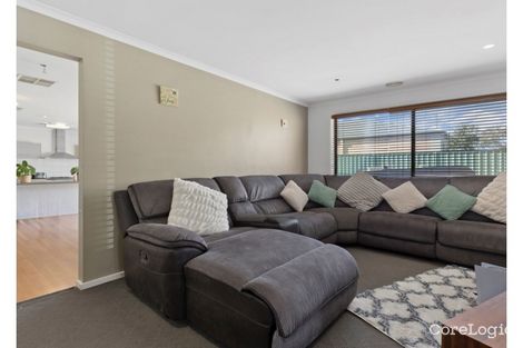 Property photo of 8 Kensington Grove North Bendigo VIC 3550