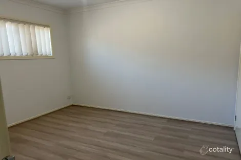 Property photo of 8 Lancashire Drive Cranbourne North VIC 3977