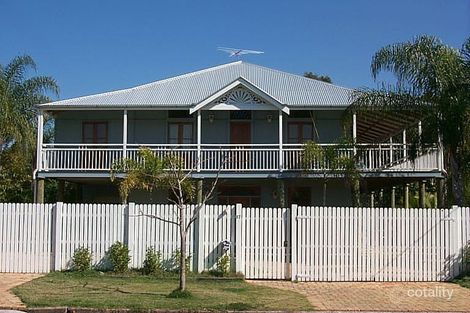 17 Amy St, Hawthorne, QLD 4171