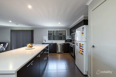 Property photo of 42 Mayesbrook Road Manor Lakes VIC 3024