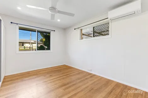 Property photo of 12 Richard Street Dinmore QLD 4303
